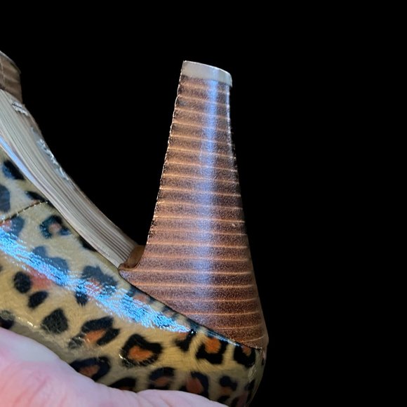 Sofft Ramona II Patent Leather Leopard Peep-Toe Platform Heels 9  M/B - Picture 5 of 6
